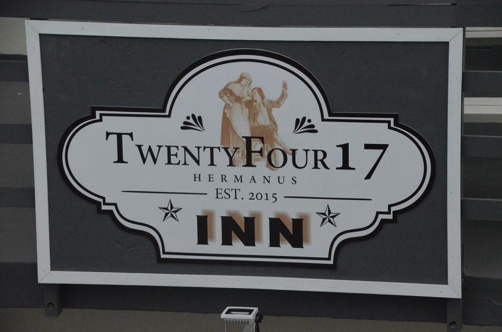 Twentyfour 17 Inn 赫曼努斯 外观 照片